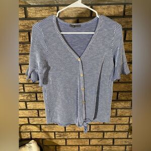 ‎Gyft textured blue blouse
